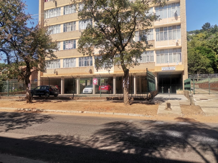 1 Bedroom Property for Sale in Gezina Gauteng