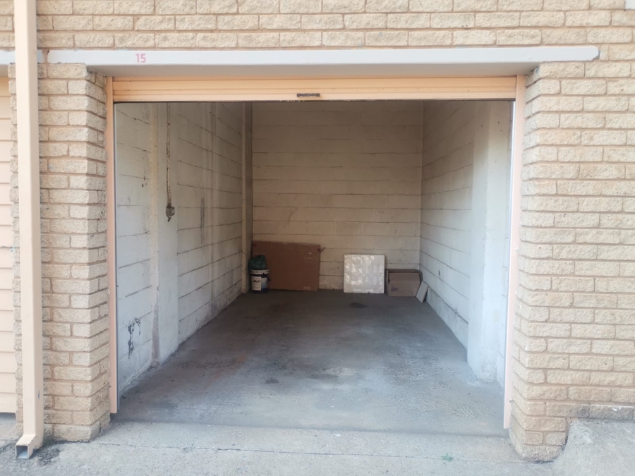 1 Bedroom Property for Sale in Gezina Gauteng