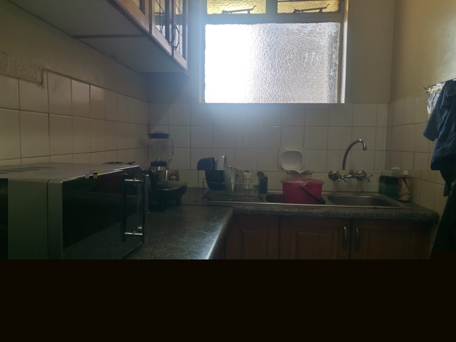 1 Bedroom Property for Sale in Gezina Gauteng