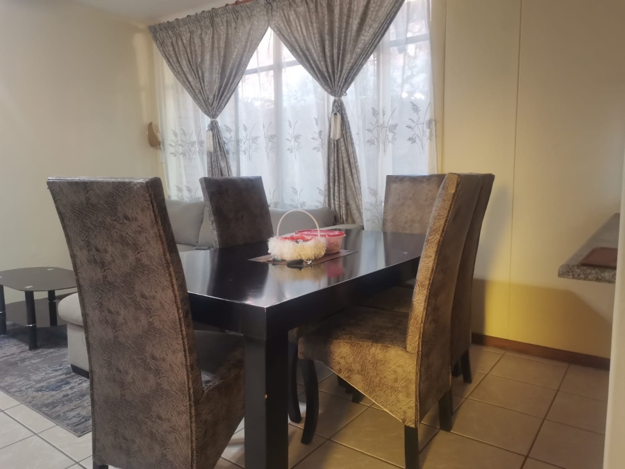 1 Bedroom Property for Sale in Gezina Gauteng