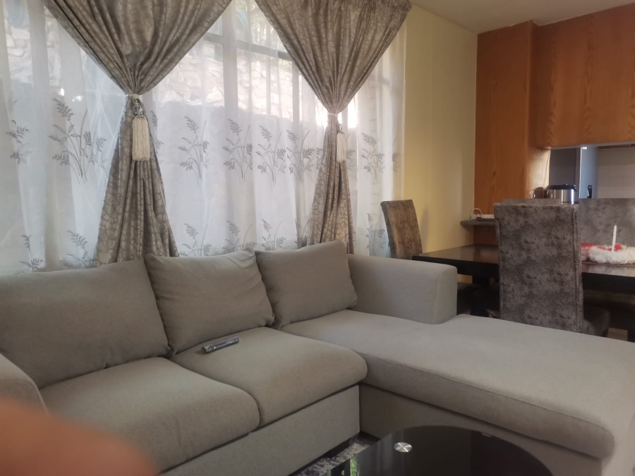 1 Bedroom Property for Sale in Gezina Gauteng