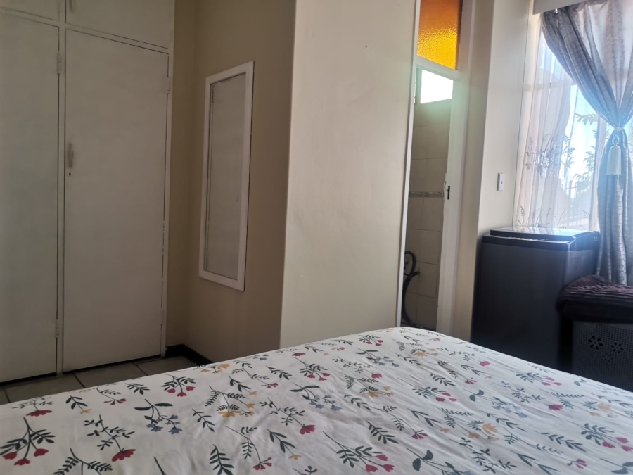 1 Bedroom Property for Sale in Gezina Gauteng