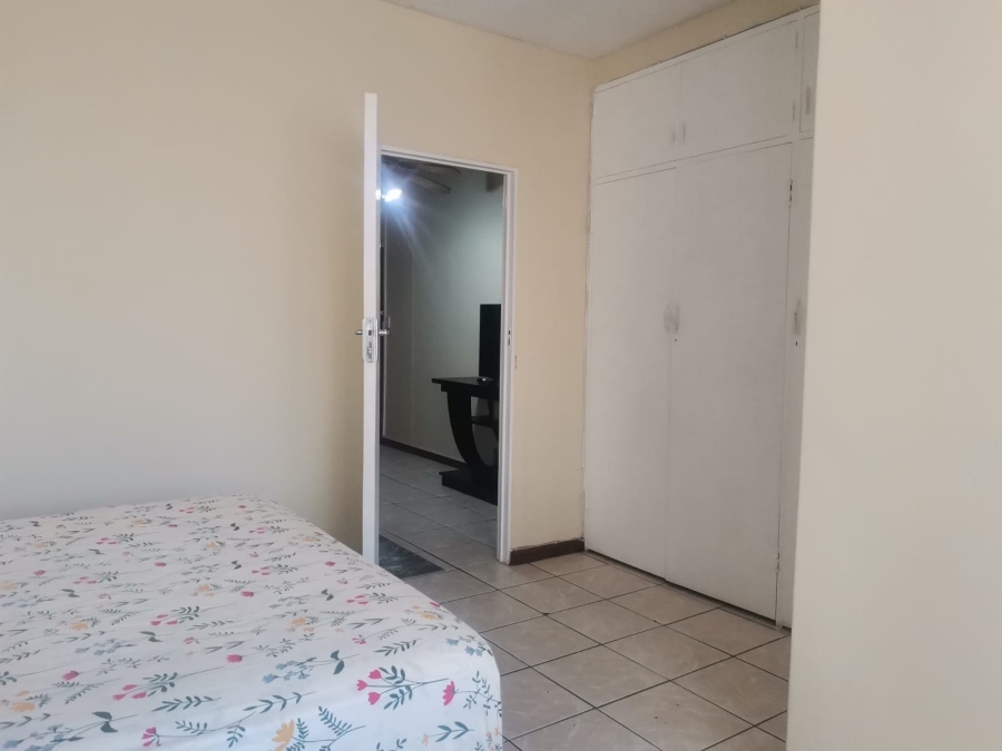 1 Bedroom Property for Sale in Gezina Gauteng