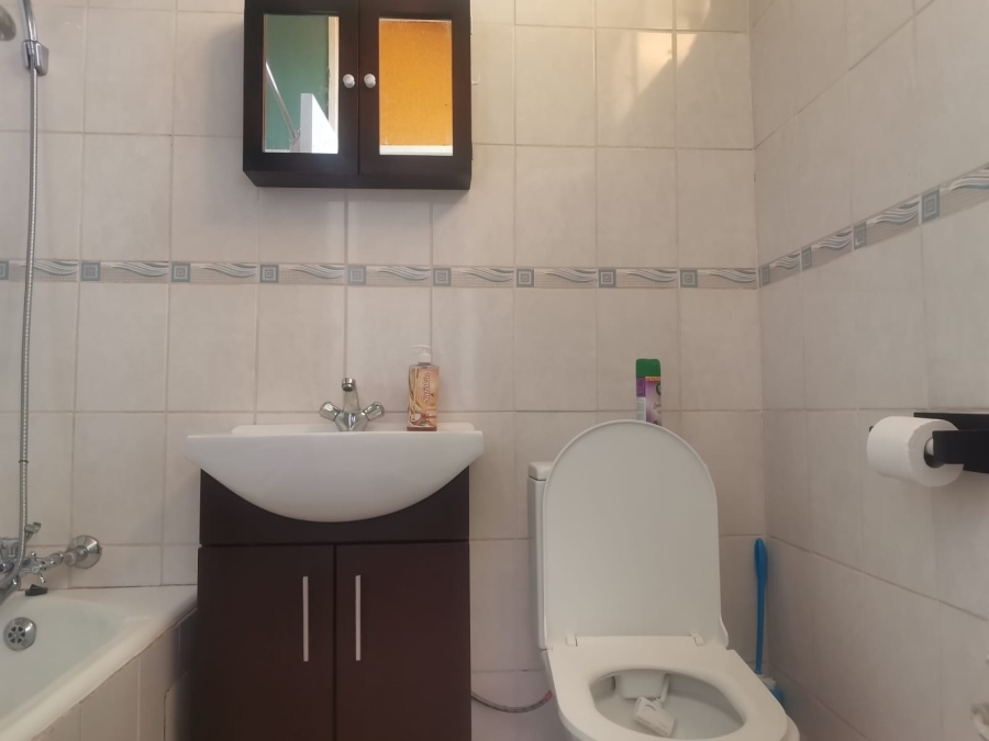 1 Bedroom Property for Sale in Gezina Gauteng