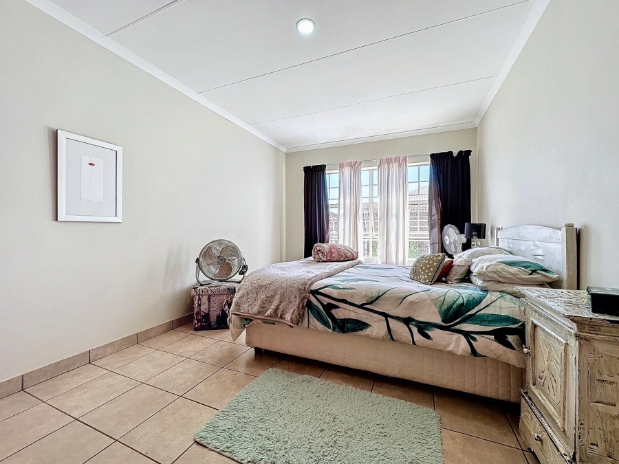 To Let 4 Bedroom Property for Rent in Hazeldean Gauteng