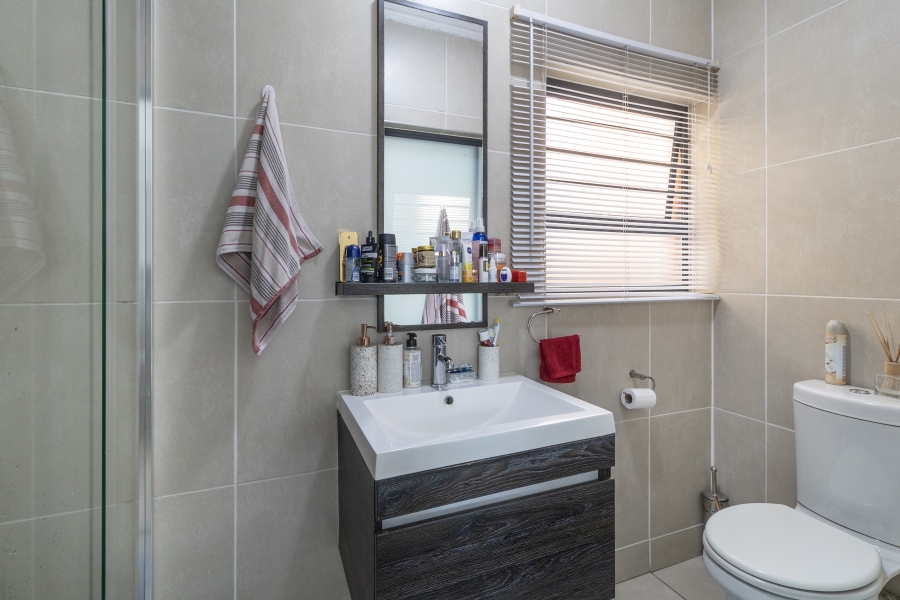 3 Bedroom Property for Sale in Greenstone Hill Gauteng
