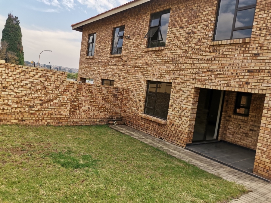 2 Bedroom Property for Sale in Elandshaven Gauteng