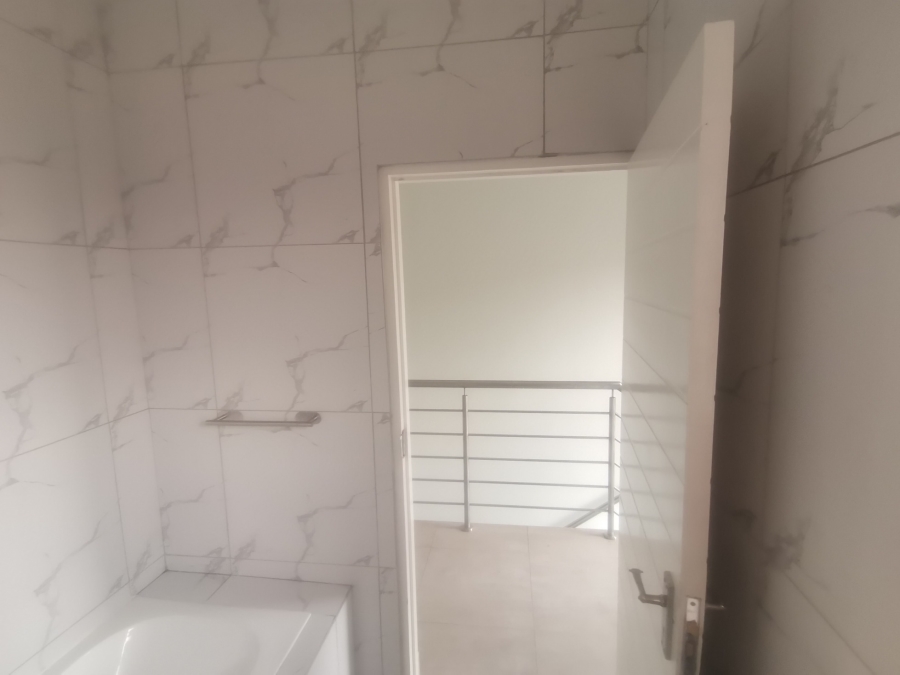 2 Bedroom Property for Sale in Elandshaven Gauteng