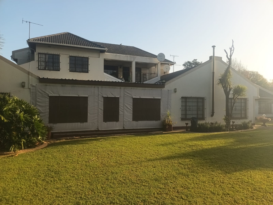 4 Bedroom Property for Sale in Selection Park Gauteng