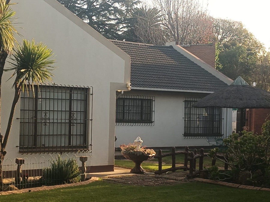 4 Bedroom Property for Sale in Selection Park Gauteng