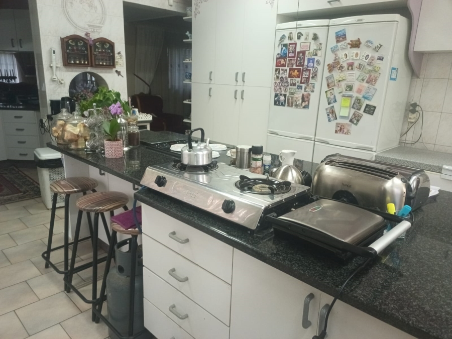 4 Bedroom Property for Sale in Selection Park Gauteng