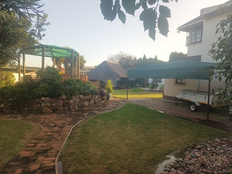 4 Bedroom Property for Sale in Selection Park Gauteng