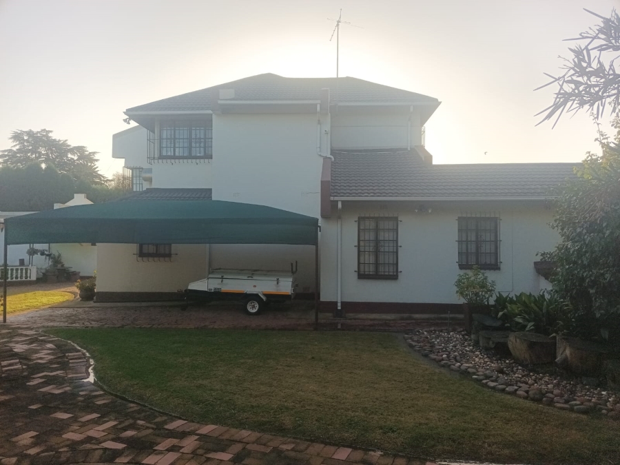 4 Bedroom Property for Sale in Selection Park Gauteng