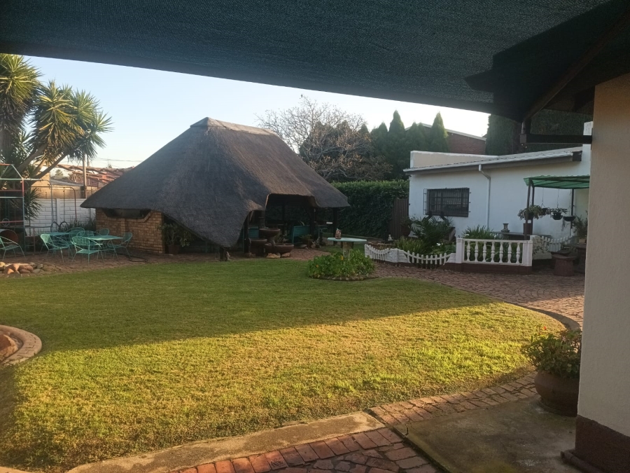4 Bedroom Property for Sale in Selection Park Gauteng