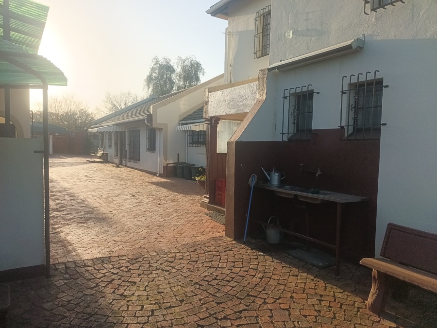 4 Bedroom Property for Sale in Selection Park Gauteng
