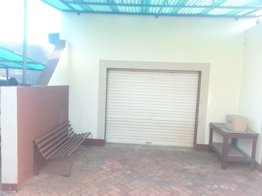 4 Bedroom Property for Sale in Selection Park Gauteng