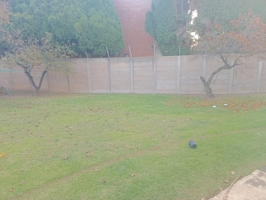 4 Bedroom Property for Sale in Selection Park Gauteng