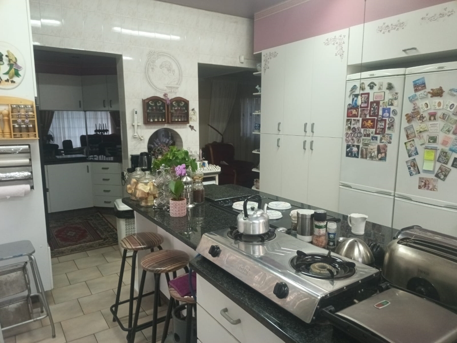 4 Bedroom Property for Sale in Selection Park Gauteng
