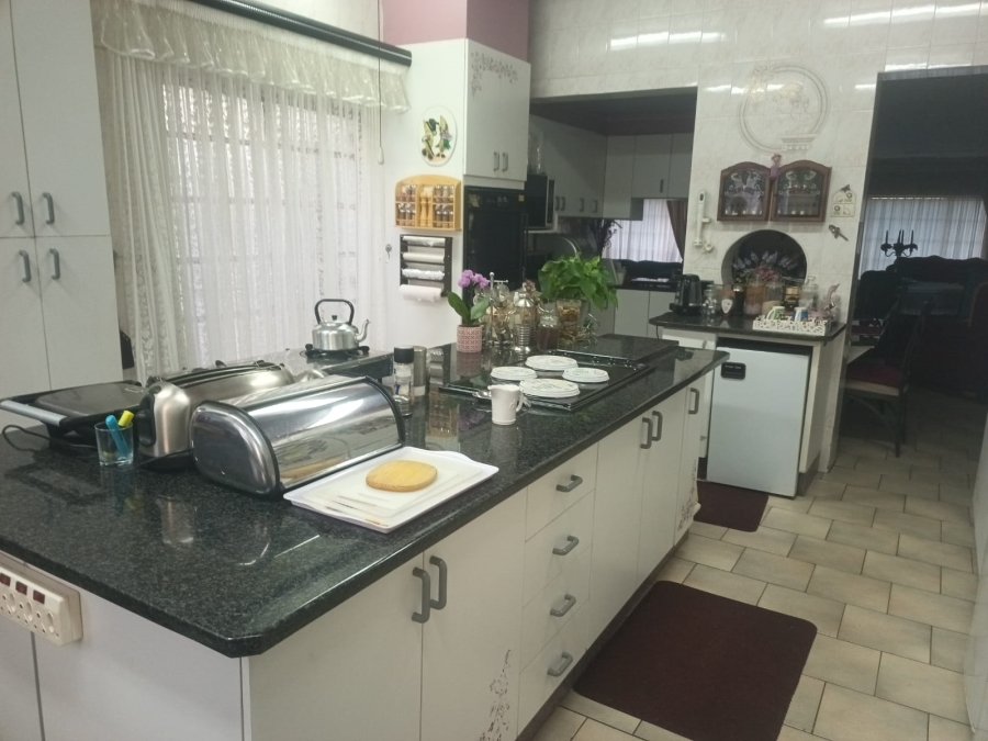 4 Bedroom Property for Sale in Selection Park Gauteng
