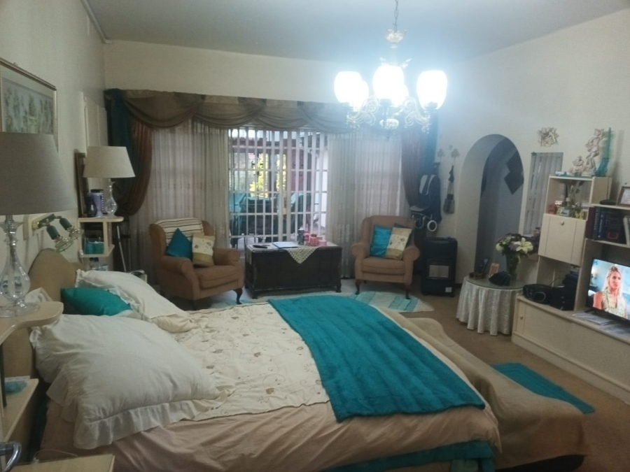 4 Bedroom Property for Sale in Selection Park Gauteng