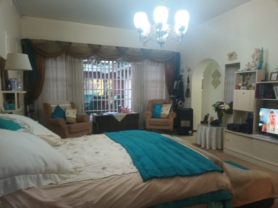 4 Bedroom Property for Sale in Selection Park Gauteng