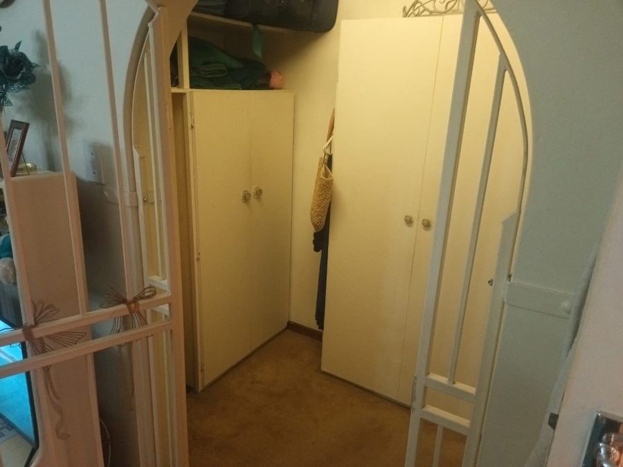 4 Bedroom Property for Sale in Selection Park Gauteng