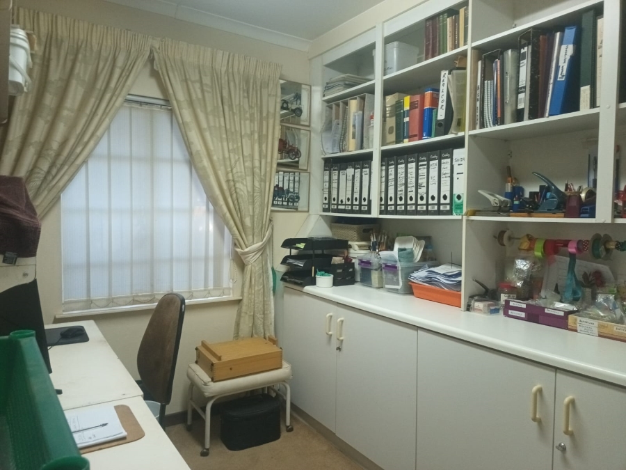 4 Bedroom Property for Sale in Selection Park Gauteng