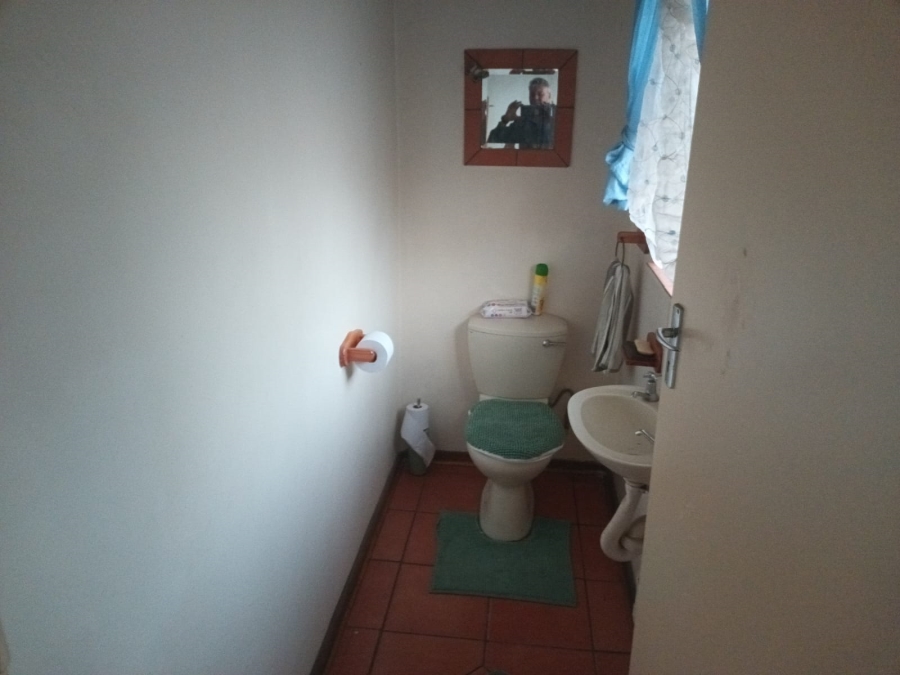 4 Bedroom Property for Sale in Selection Park Gauteng