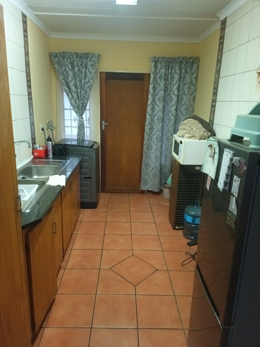 4 Bedroom Property for Sale in Selection Park Gauteng