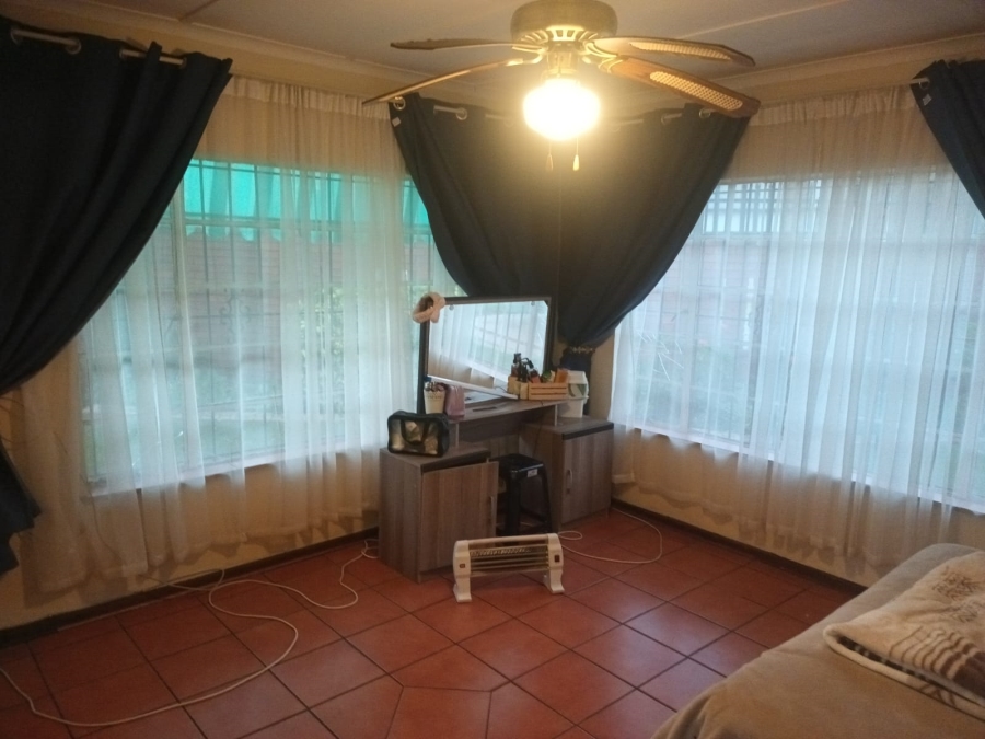 4 Bedroom Property for Sale in Selection Park Gauteng