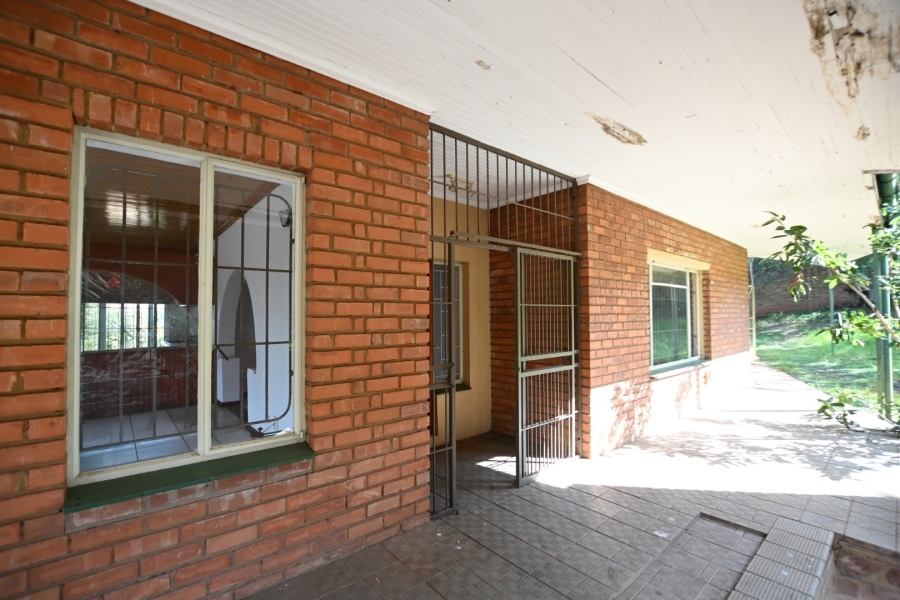 8 Bedroom Property for Sale in Elandsfontein AH Gauteng