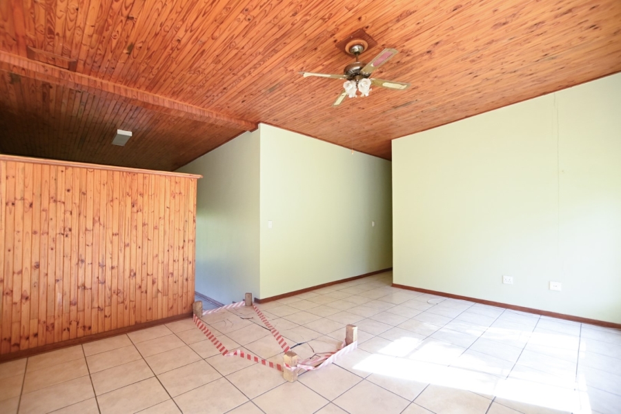 8 Bedroom Property for Sale in Elandsfontein AH Gauteng