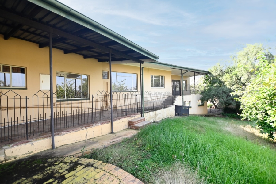 8 Bedroom Property for Sale in Elandsfontein AH Gauteng