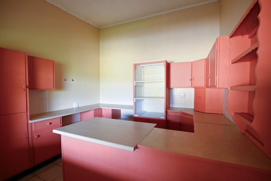 8 Bedroom Property for Sale in Elandsfontein AH Gauteng