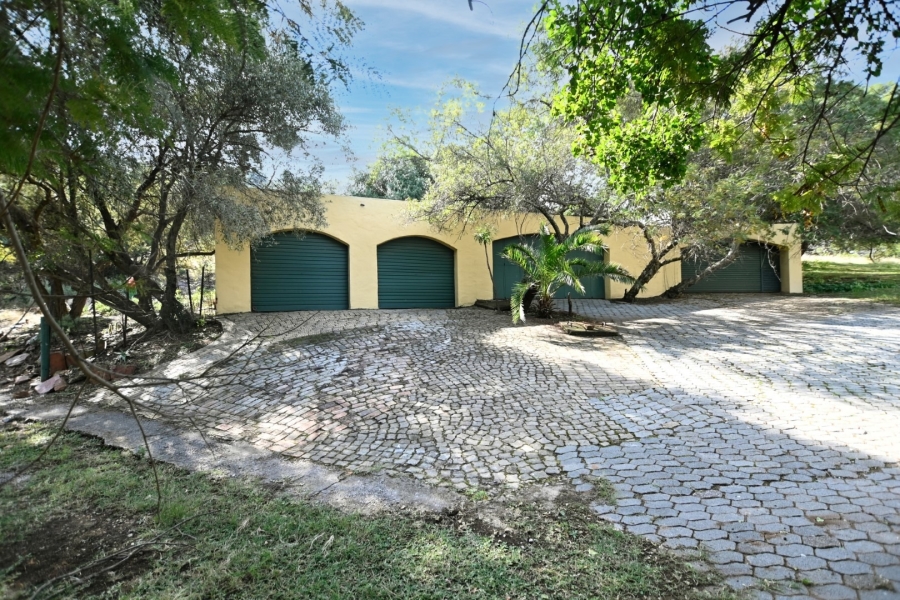 7 Bedroom Property for Sale in Elandsfontein AH Gauteng