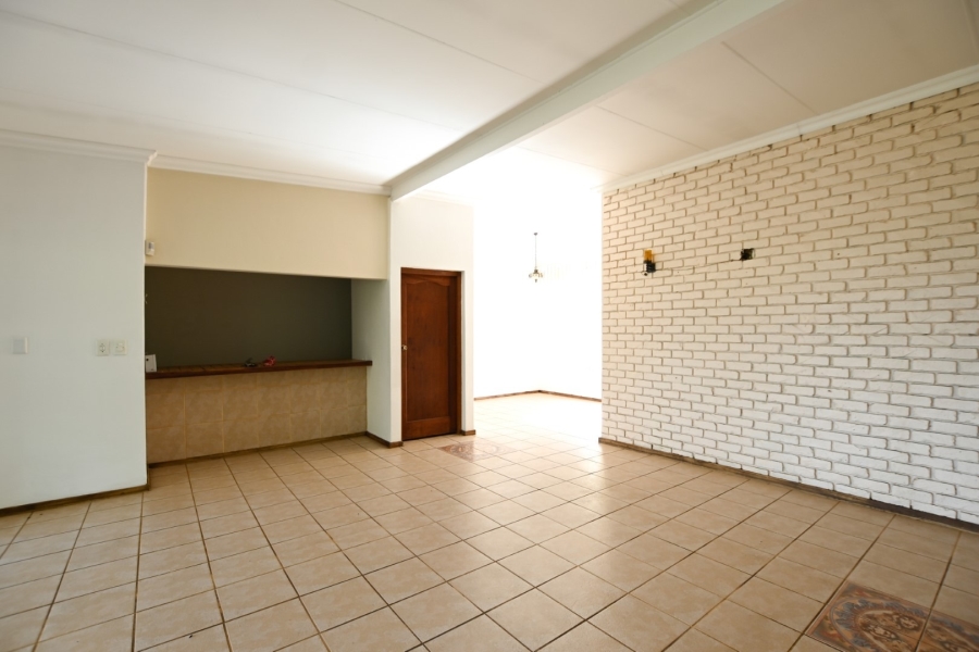 7 Bedroom Property for Sale in Elandsfontein AH Gauteng