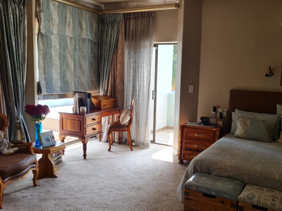 3 Bedroom Property for Sale in Sonneveld Gauteng