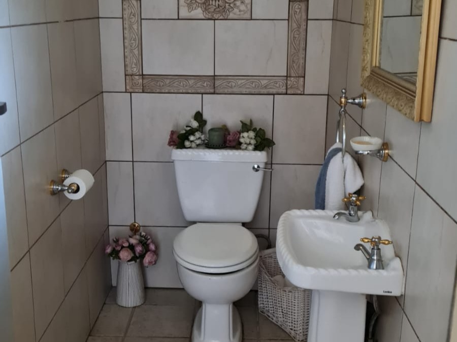 3 Bedroom Property for Sale in Sonneveld Gauteng