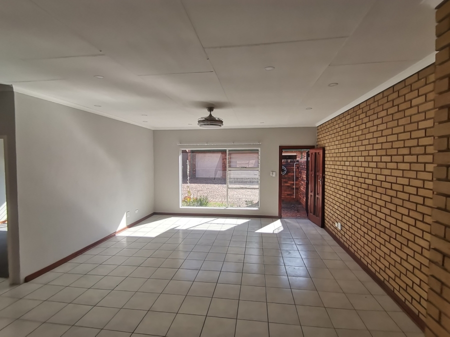 2 Bedroom Property for Sale in Mayberry Park Gauteng