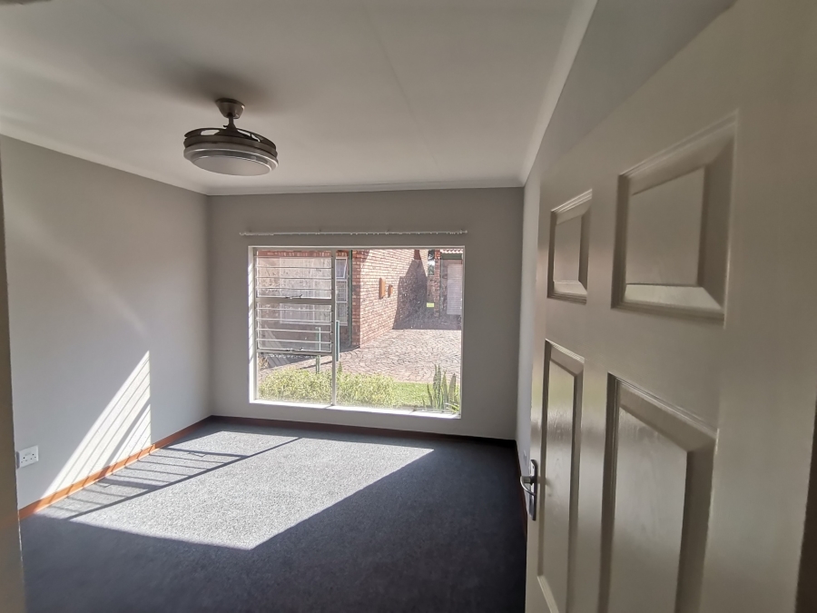 2 Bedroom Property for Sale in Mayberry Park Gauteng