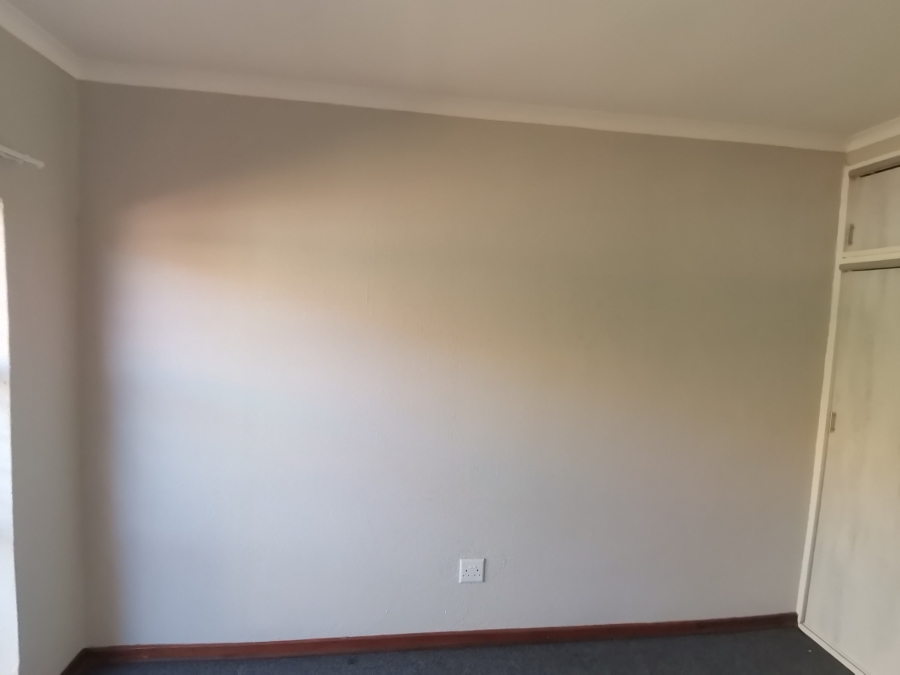 2 Bedroom Property for Sale in Mayberry Park Gauteng