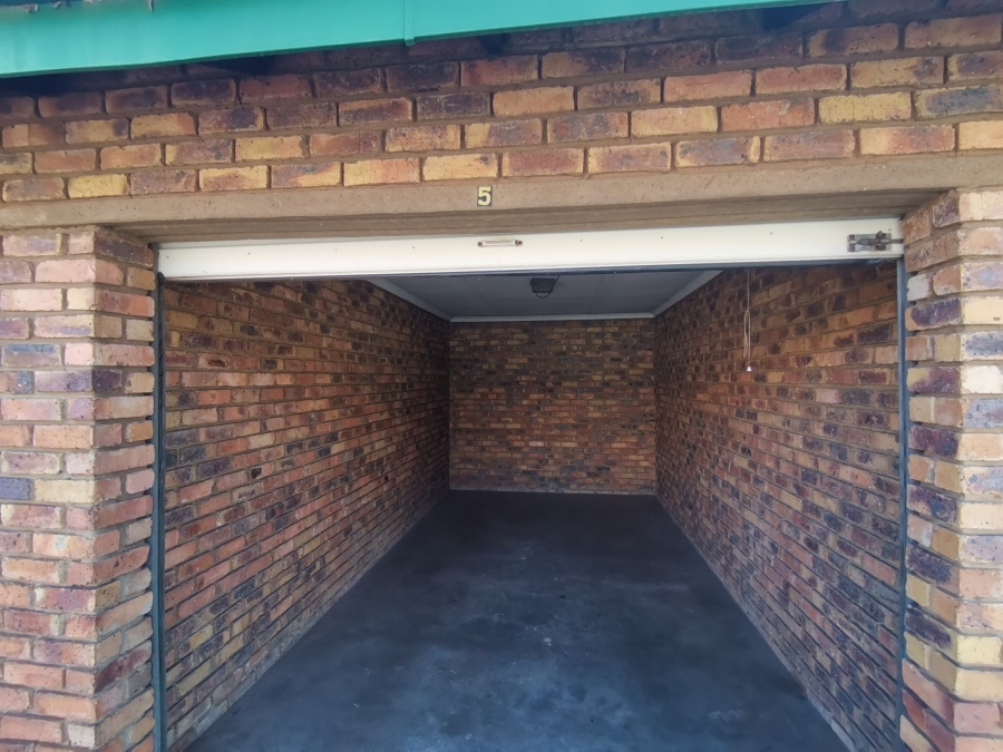 2 Bedroom Property for Sale in Mayberry Park Gauteng