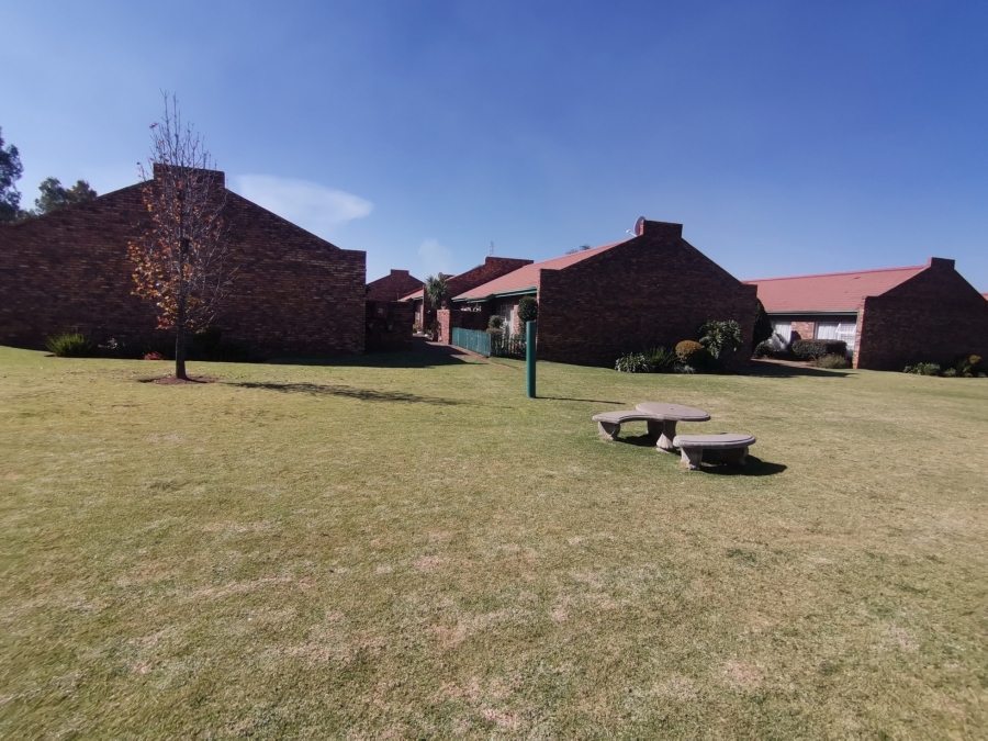 2 Bedroom Property for Sale in Mayberry Park Gauteng