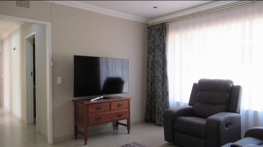 3 Bedroom Property for Sale in Lenasia South Gauteng