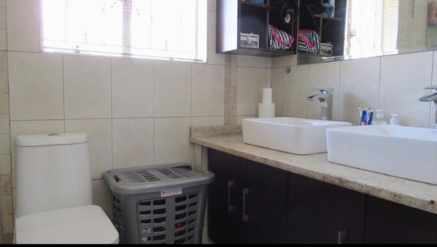 3 Bedroom Property for Sale in Lenasia South Gauteng