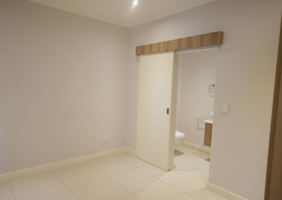 To Let 2 Bedroom Property for Rent in Bryanston Gauteng