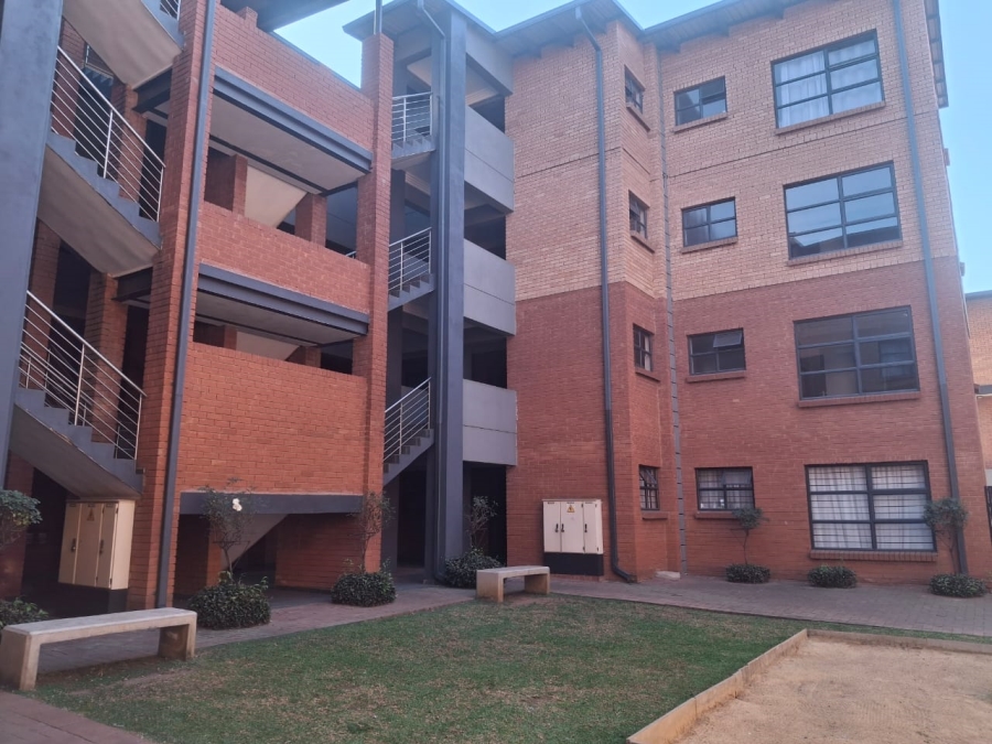 2 Bedroom Property for Sale in Eveleigh Gauteng