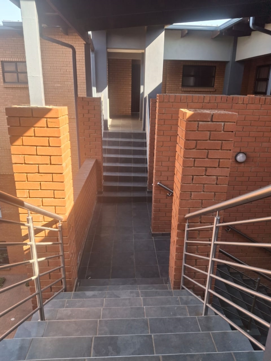 2 Bedroom Property for Sale in Eveleigh Gauteng