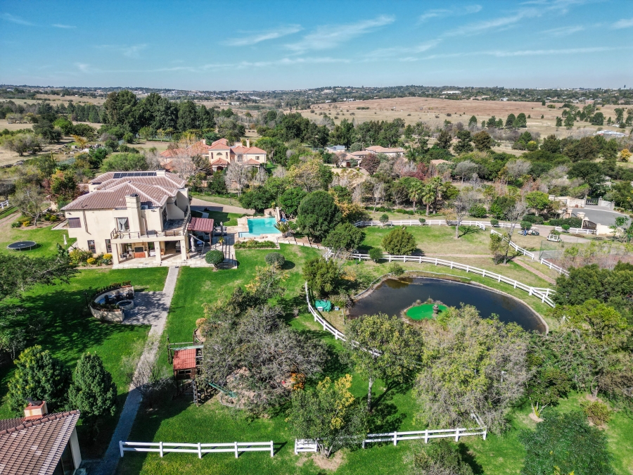 7 Bedroom Property for Sale in Saddlebrook Estate Gauteng