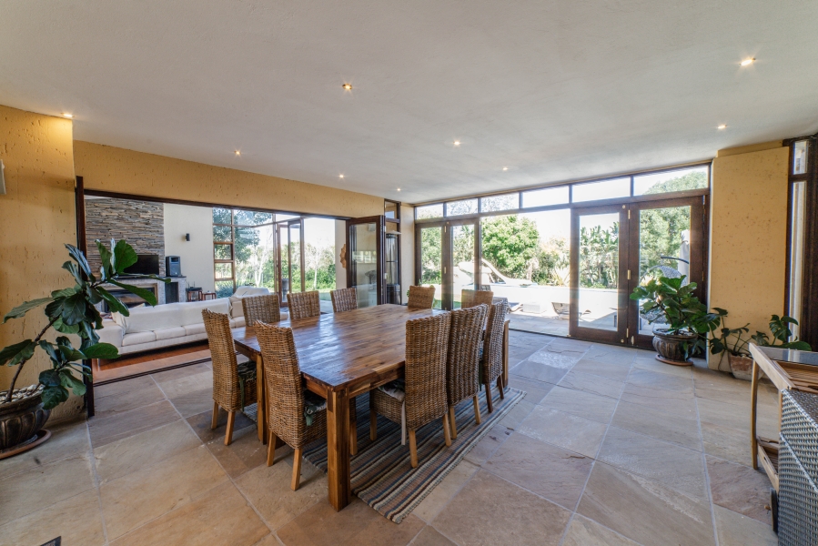 7 Bedroom Property for Sale in Saddlebrook Estate Gauteng